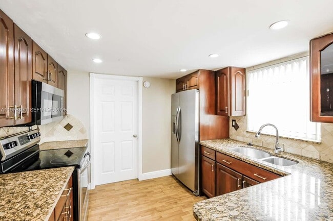 Foto del edificio - 12680 NW 9th Way