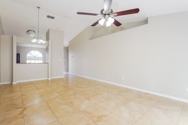 Building Photo - 12775 Majorama Dr