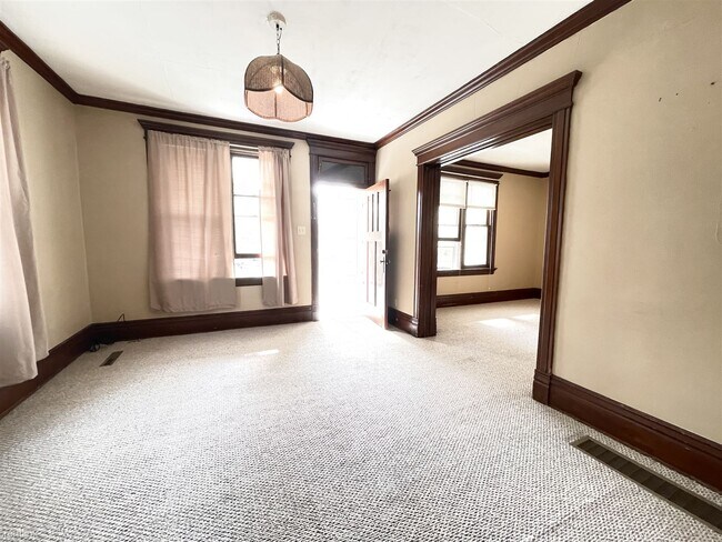 Building Photo - 1 br, 1 bath Duplex - 510 North Franklin S...