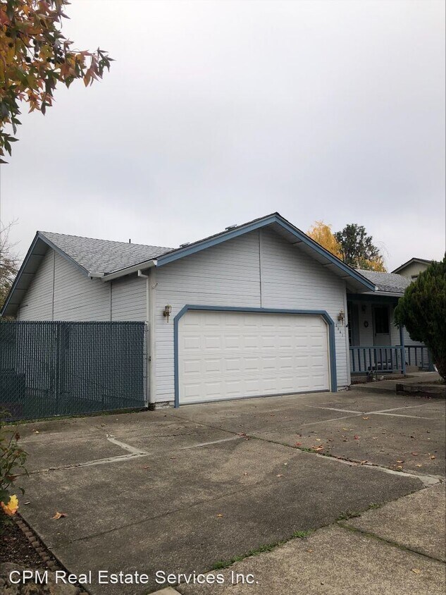 3 br, 2 bath House 2941 Lazy Creek House Rental in Medford, OR
