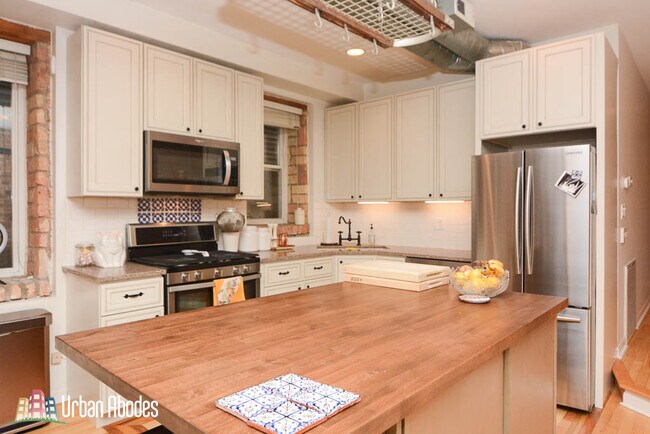 Foto del edificio - 1723 W Erie St