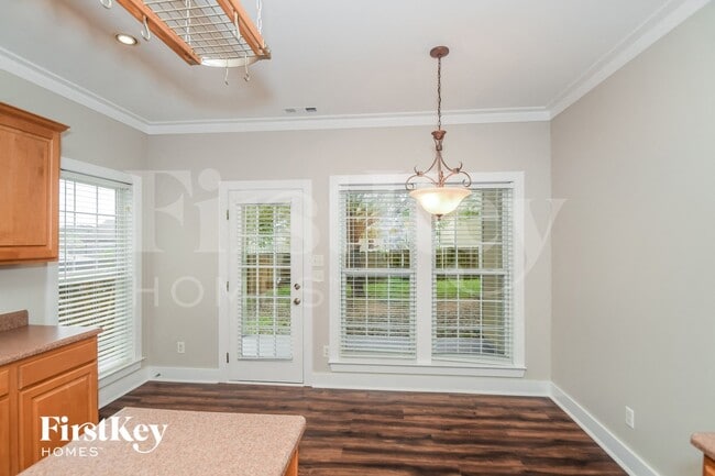 Building Photo - 209 Nottingham Dr