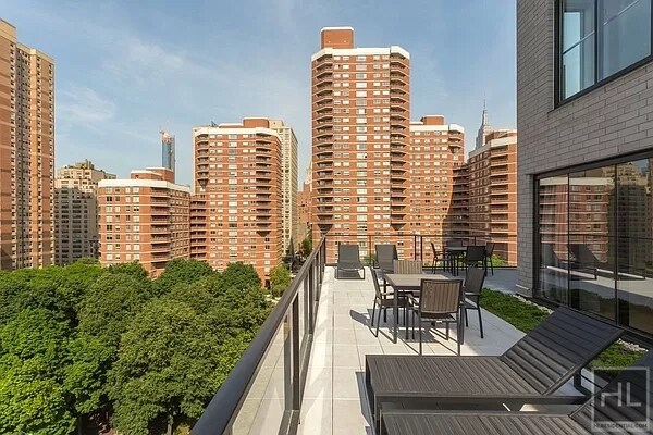 Building Photo - New Development!
