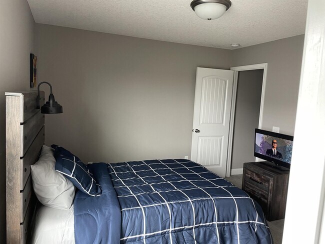 Foto del edificio - 354 Thorp Circle