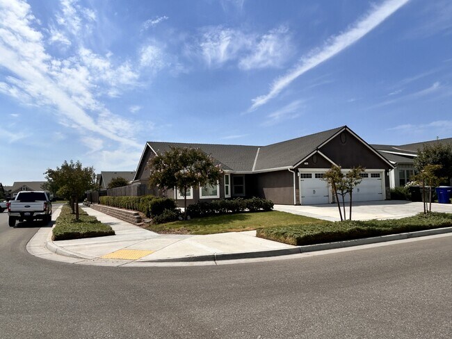 Foto del edificio - 2363 W Heather Ln