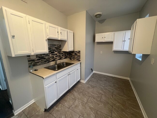 Foto del edificio - 7147 S Woodlawn Ave