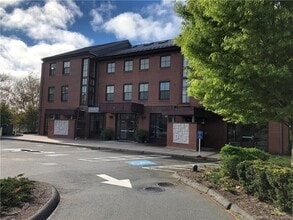 Building Photo - 22 Durham Rd