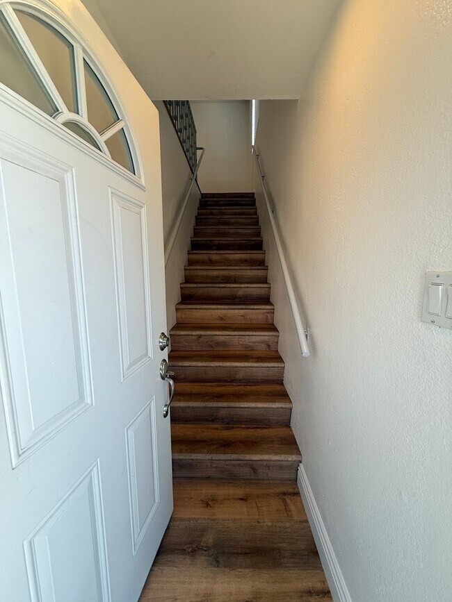 Foto del edificio - 2945 S West View St