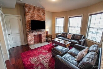 Building Photo - 67 Harvard Pl