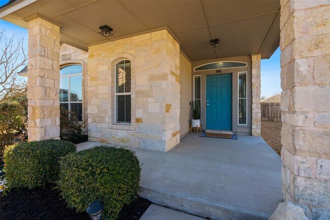 Building Photo - 900 Washburn Dr