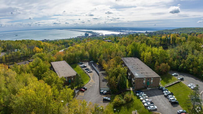 Building Photo - Edgewood Apartments