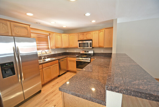 Foto del edificio - Arvada West Remodeled Ranch 4 bd, 3 bath