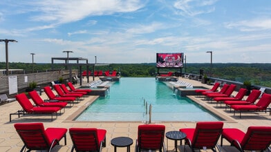 Building Photo - Accolade Athens