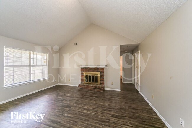 Foto del edificio - 5848 Hickory Shadow Ln