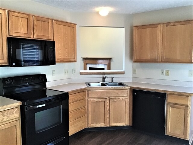 Foto del edificio - 2244 Farmland Drive