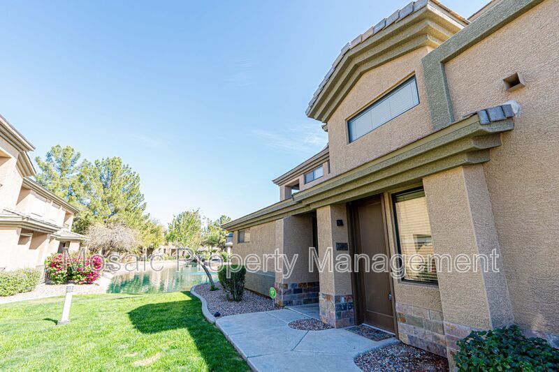 Primary Photo - 705 W Queen Creek Rd