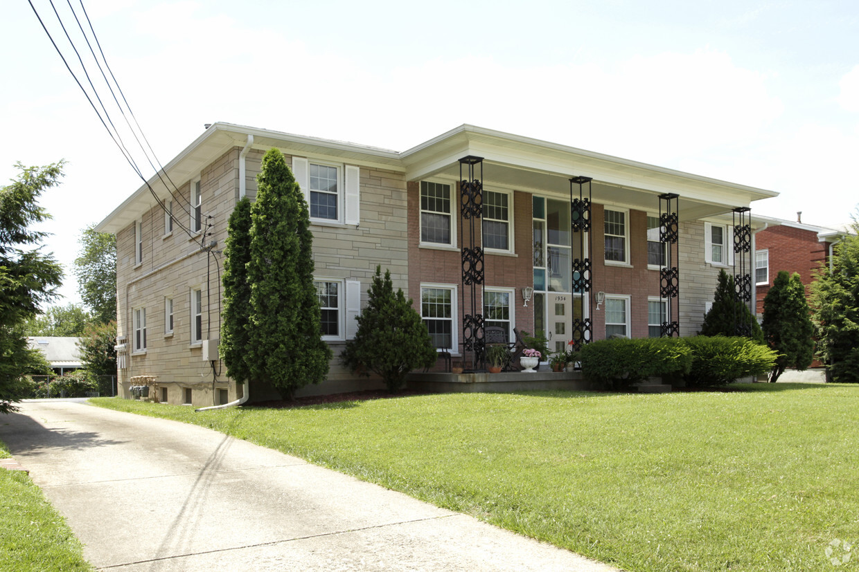 Primary Photo - 1934 Gardiner Ln