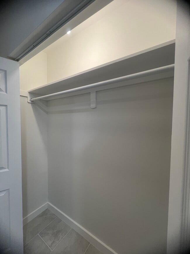 Foto del edificio - 2331 NW 64th St