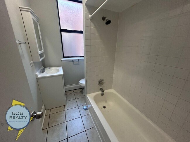 Foto del edificio - 364 E 59th St