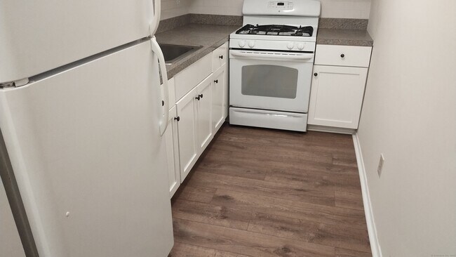 Foto del edificio - 235 Henry Ave