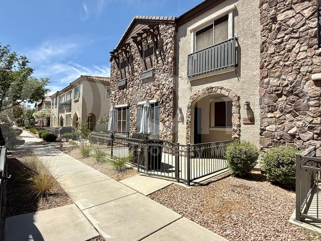 Foto del edificio - 4769 E Thunderheart Trail