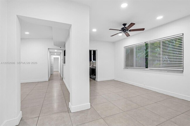 Foto del edificio - 1580 NE 139th St
