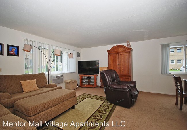 Building Photo - 2 br, 1 bath Apartment - 7950 Mentor Ave