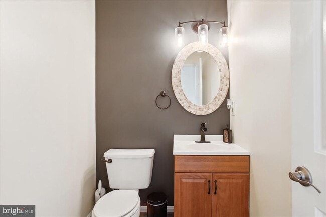 Building Photo - 5806 Appleford Dr