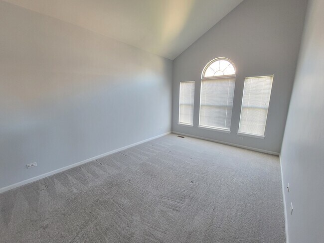 Building Photo - 609 Prestwick Ln