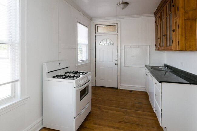 Foto del edificio - 4824 W Addison St
