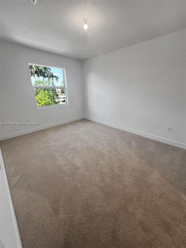 Foto del edificio - 17025 SW 1st St