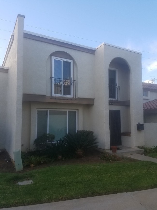 Building Photo - 4044 Mt Acadia Blvd