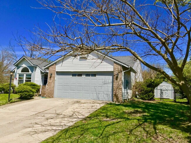 Building Photo - Charming 3 Bedroom, 2 Bathroom Home in Perry Township!