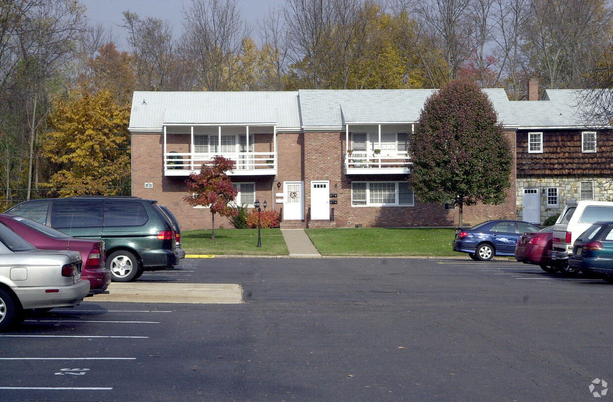 Building Photo - Westgate Apartments