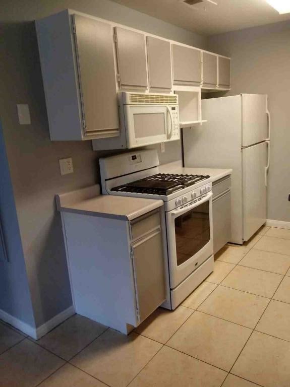 Building Photo - 2200 S Fort Apache Rd #1060