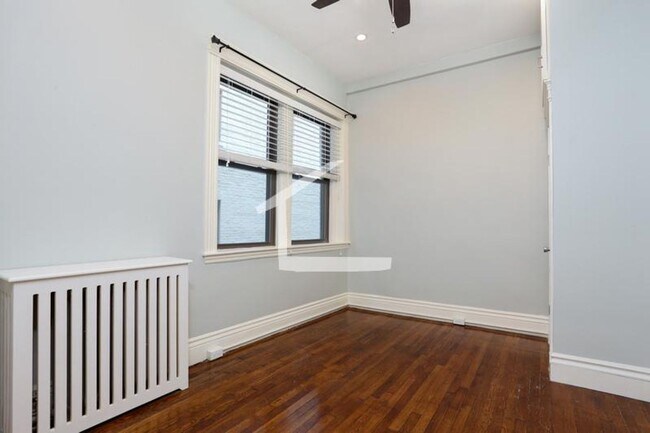 Foto del edificio - Nice 2 bed near Berklee
