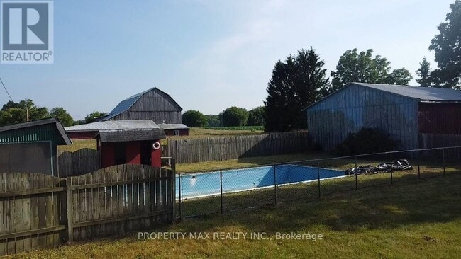 Building Photo - 5363 Davis Dr