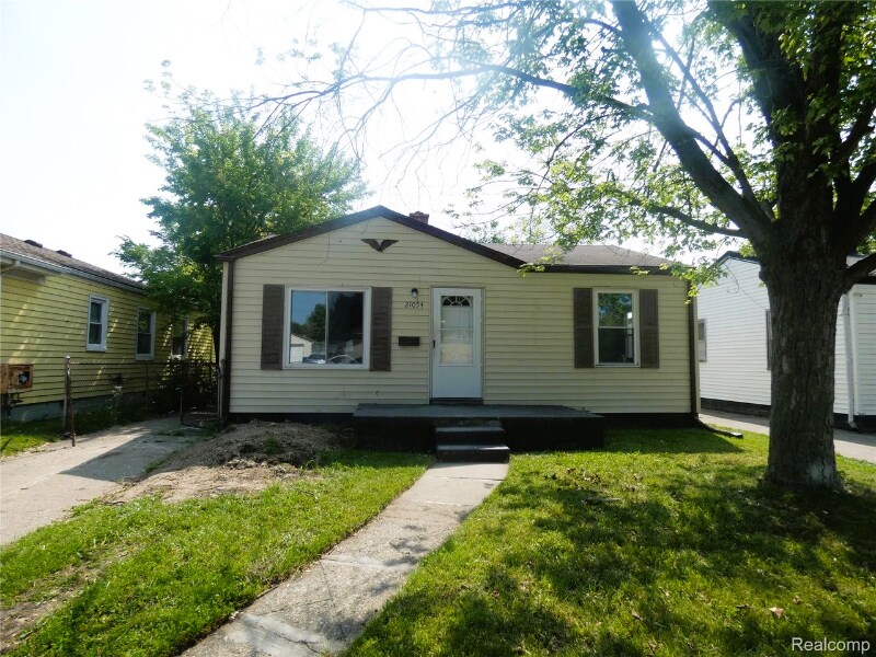 Foto principal - 21054 Ehlert Ave