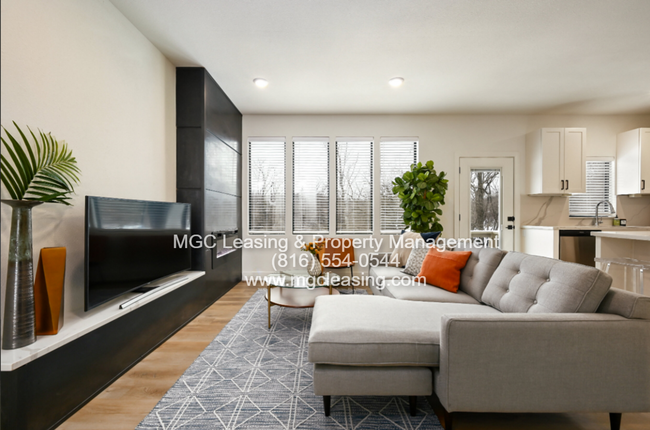 Foto del edificio - 6535-6537 Marsh Ave
