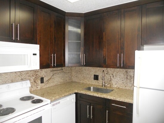 Building Photo - Isles at Pompano Beach