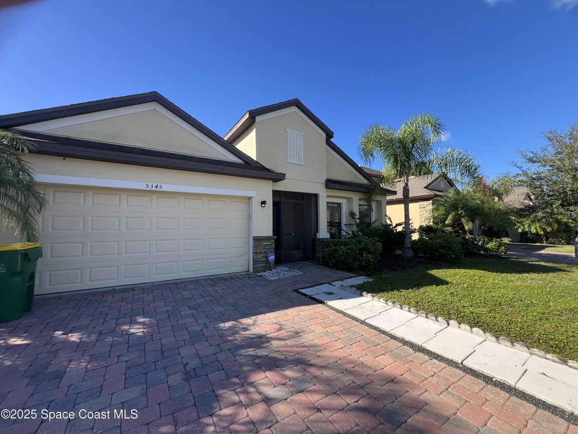 Foto principal - 5345 Brilliance Cir