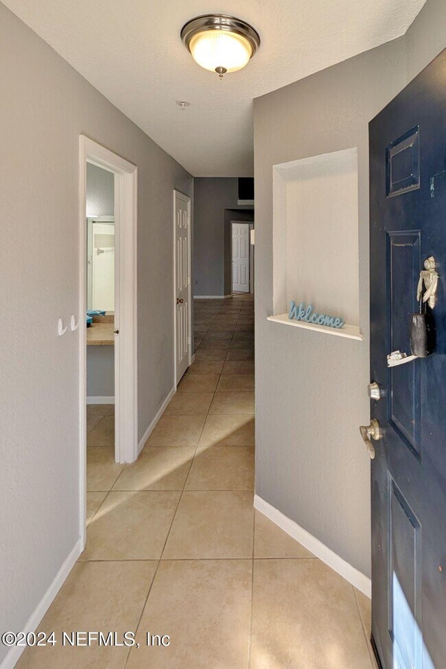 Building Photo - 300 Boardwalk Dr