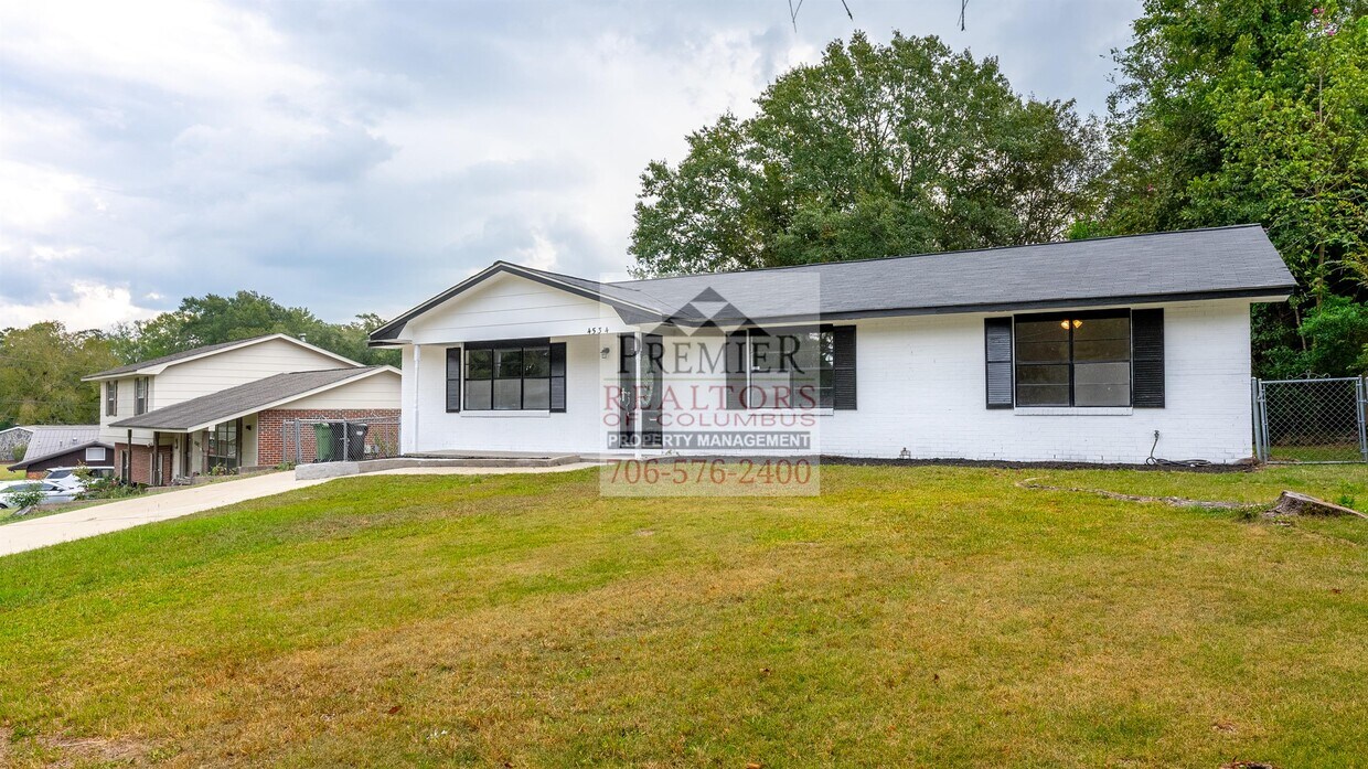Primary Photo - 4534 Kenesaw Dr