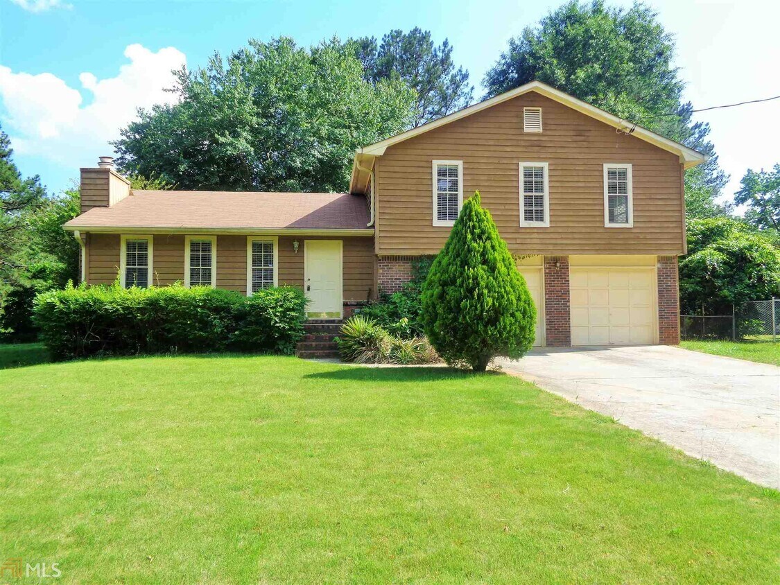 4995 Ivylog Ct, Lithonia, GA 30038 House Rental in Lithonia, GA