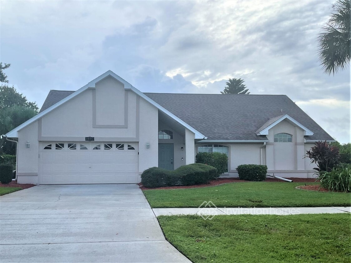 Foto principal - 1897 Crane Creek Blvd