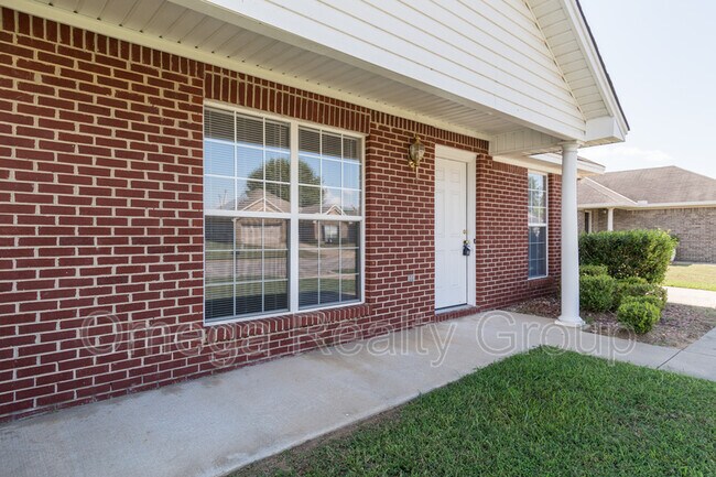 Building Photo - 361 McDonald Dr