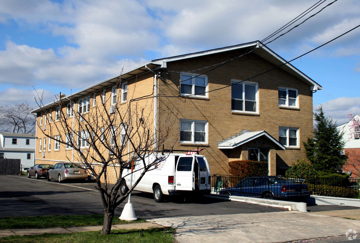 Building Photo - 1310 Harding Ave