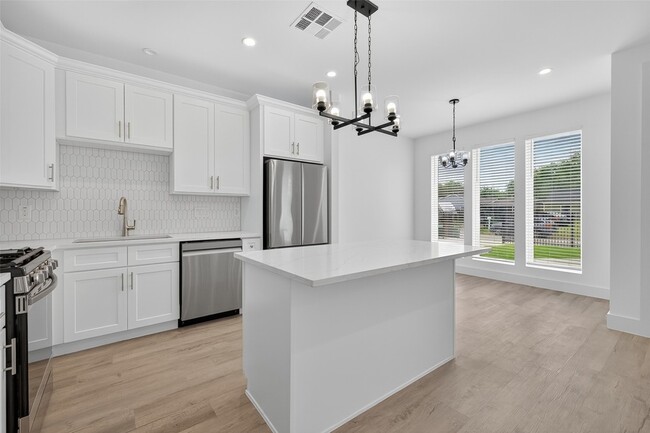 Photo - 5027 Willow Glen Dr Apartment