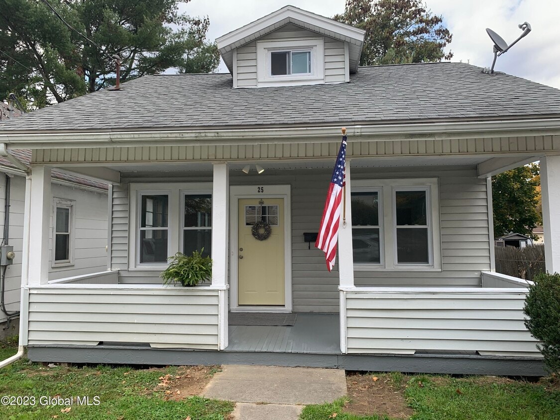 25 Hazelhurst Ave, Albany, NY 12203 House Rental in Albany, NY