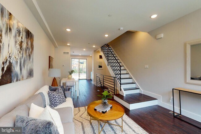 Foto del edificio - 2723 Oakford St
